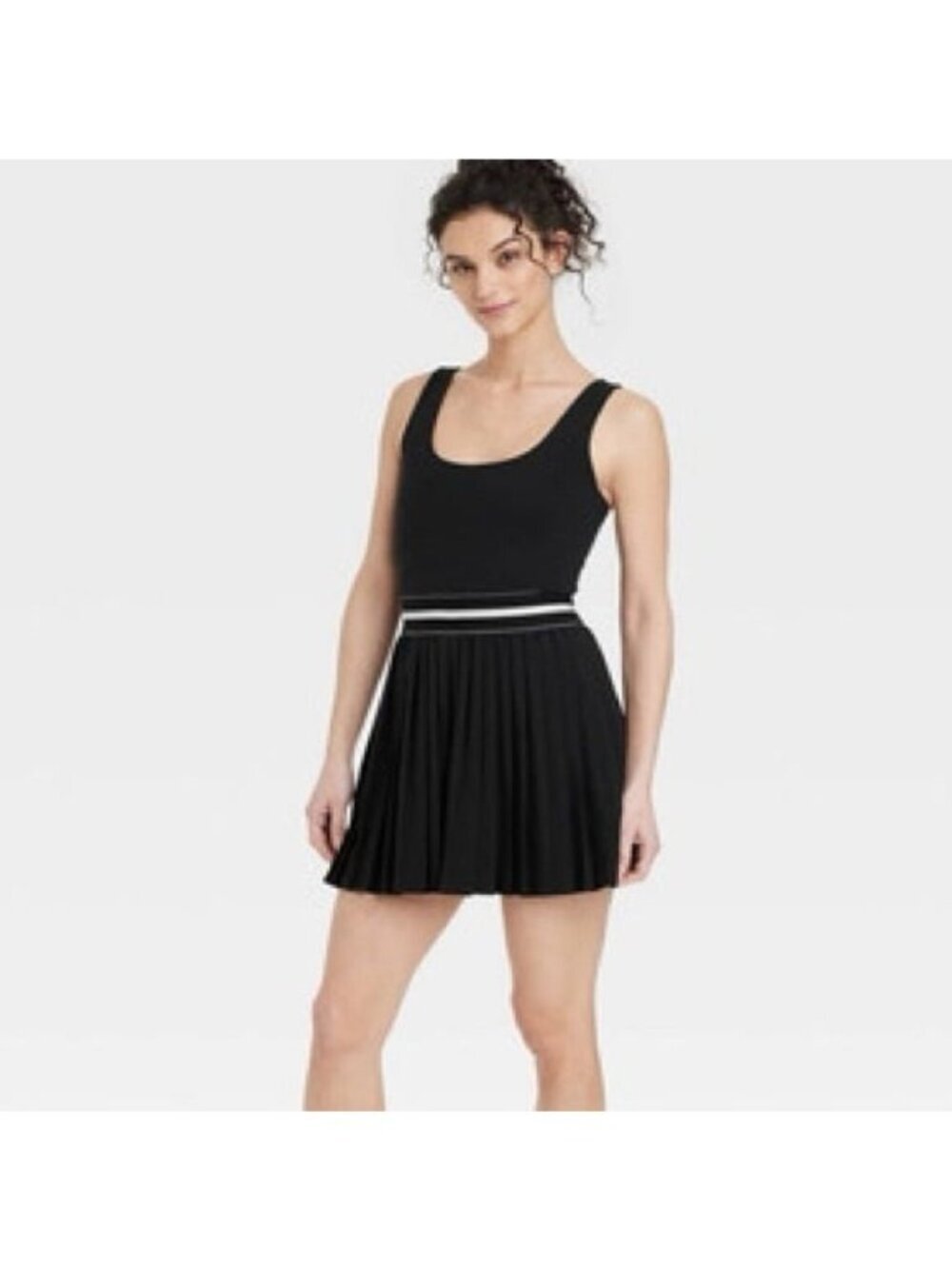 AIl In Motion Cinched Waist Pleated Tennis Dress Skort Size XL Black and White